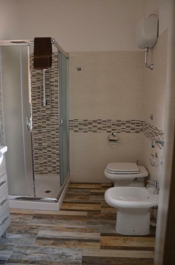 Artista B&B Cabras Exterior photo