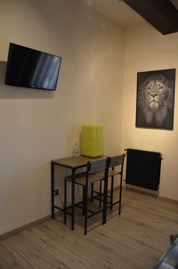 Artista B&B Cabras Exterior photo